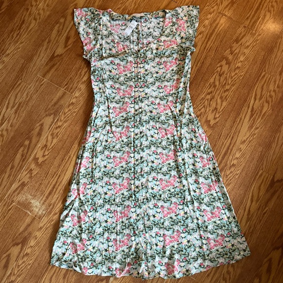 LOFT Dresses & Skirts - LOFT Floral Cap Sleeve Button Midi Dress - NWT